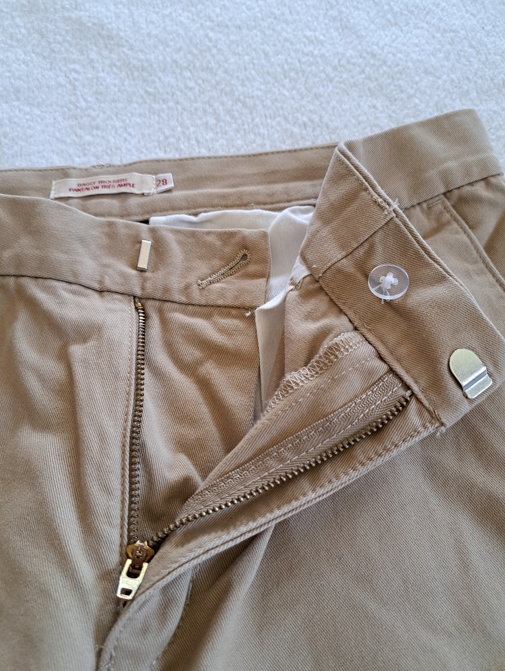 Levi's Baggy Trousers Womens Size 28 Wide Leg Pants Tan Unbasic Khaki Classic - Picture 7 of 14